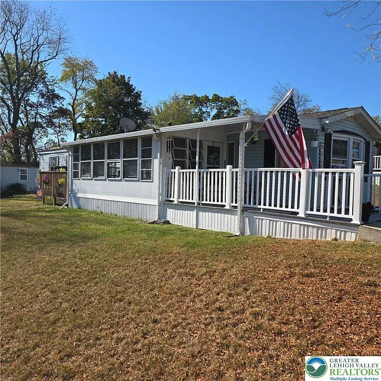 232 Independence Way photo 1