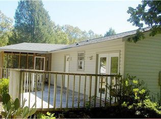 505 Green Meadow Dr, Chapin, SC 29036