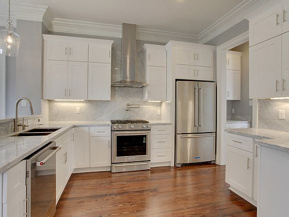 4th image of 2619 St Thomas Street