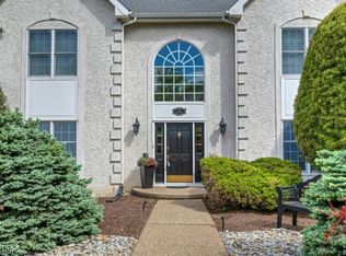 15 Skytop Dr, Denville Twp., NJ 07834