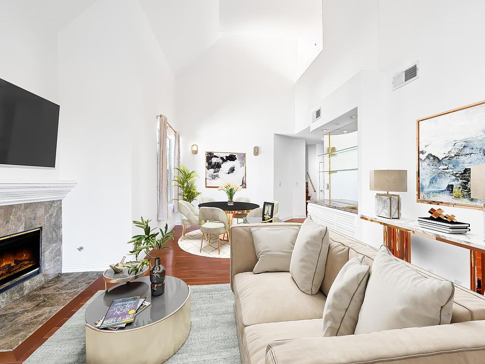 1st image of 930 N Doheny Dr APT 409