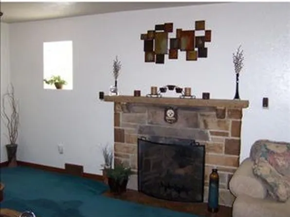 3322 Willett Rd, Pittsburgh, PA 15227