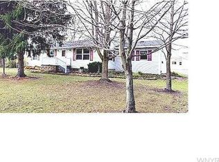 5494 Salt Rd, Middleport, NY 14105