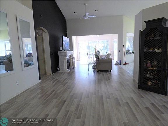 5th image of 8876 Shoal Creek Ln
