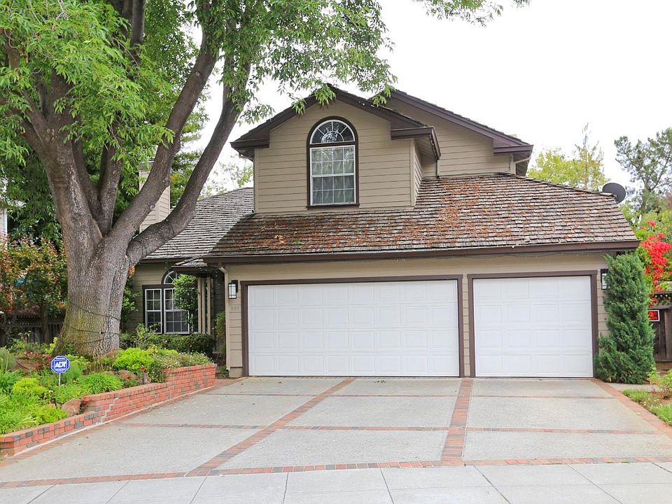 1st image of 996 Solana Ct