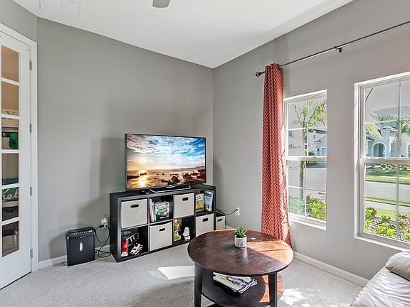 4th image of 489 Kistler Cir