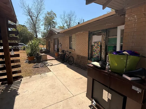 2911 E Vickery Blvd, Fort Worth, TX 76105