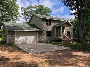 17 Timber Creek Rd, Marquette, MI 49855