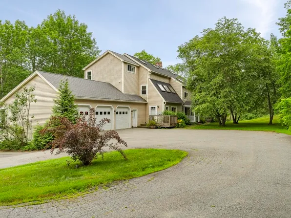 5 Hillside Place #2, Boothbay, ME 04537