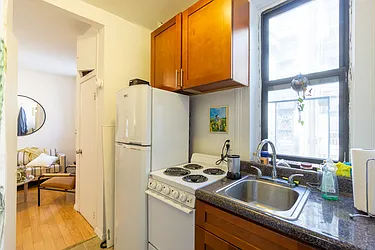 Rented by City Connections Realty