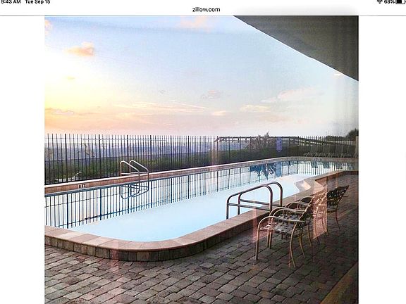 Large oceanfront pool