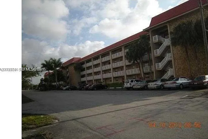 1700 NW 58th Ter #3M
