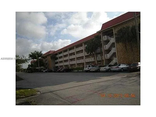 1700 NW 58th Ter #3M Photo 1