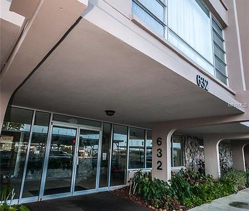 4th image of 632 Edgewater Dr Unit 231