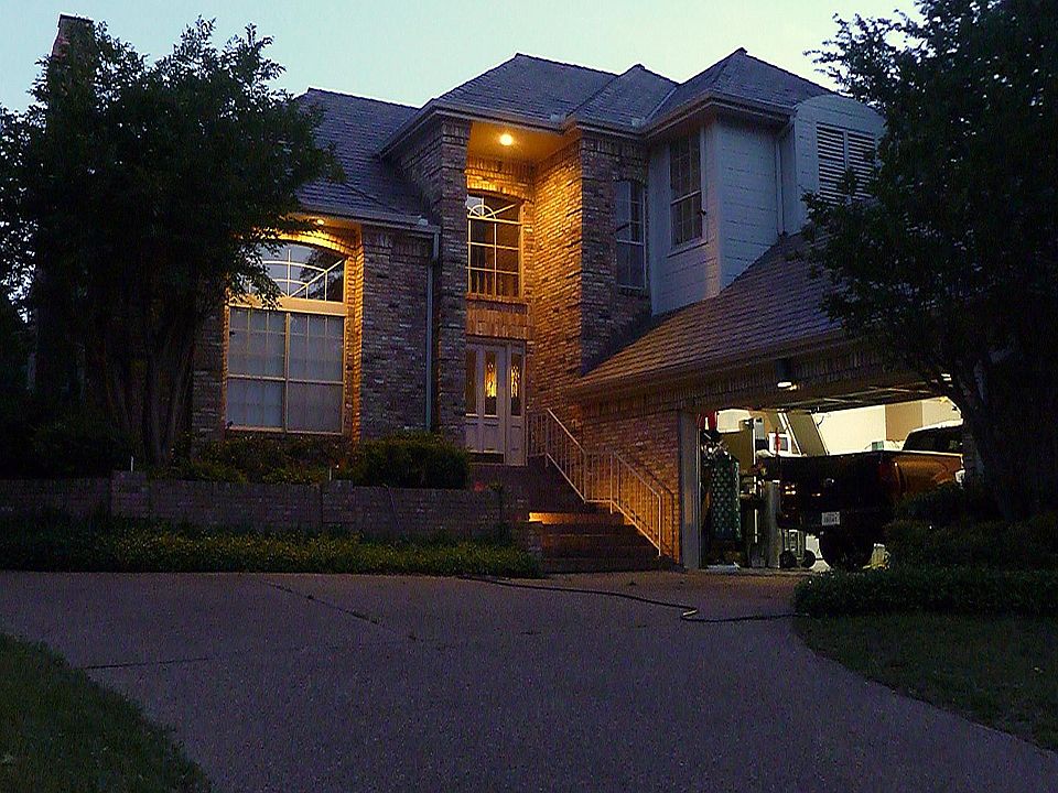 1st image of 1712 Crockett Cir