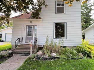 435 S 9th St, Forest City, IA 50436