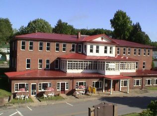 401 Main St, Mount Hope, WV 25880