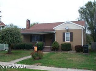 412 Washington Ave, Jersey Shore, PA 17740