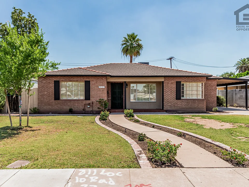 2807 N 8th Ave