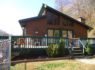 576 Little Paint Crk, East Point, KY 41216