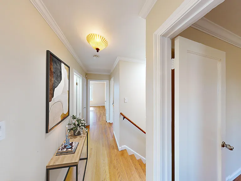 170 Arch St — Photo 8