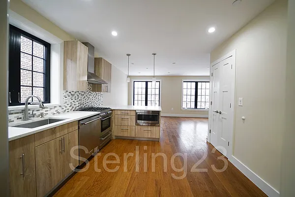 Rented by Sterling Realty Solution Inc | media 6