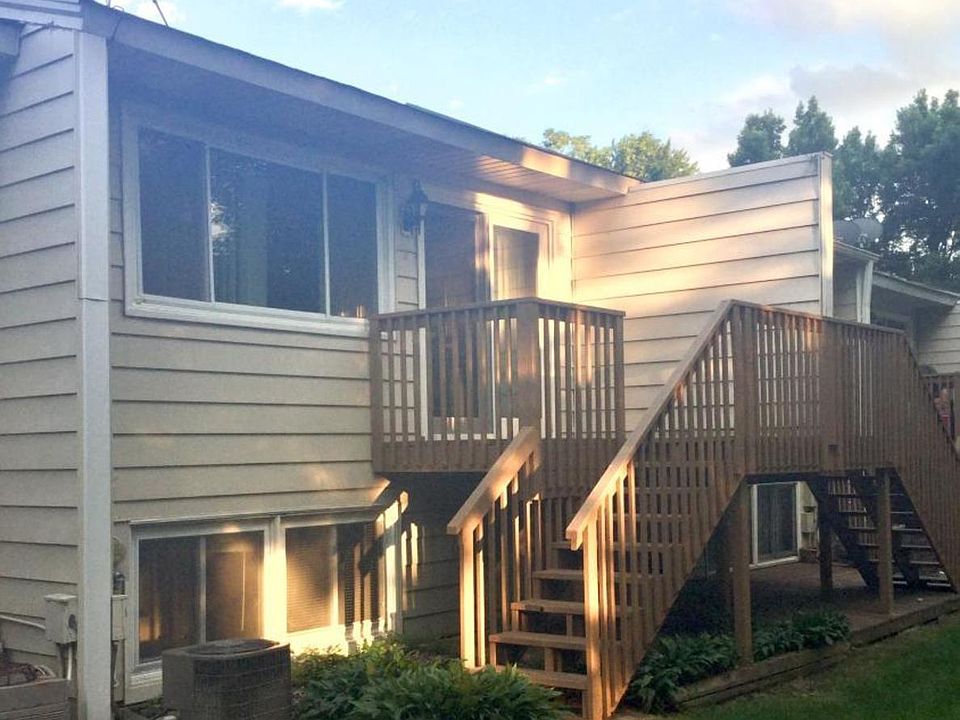 1st image of 2077 103rd Ave NW
