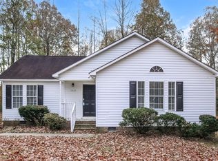 1461 Smokey Mountain Dr, Zebulon, NC 27597