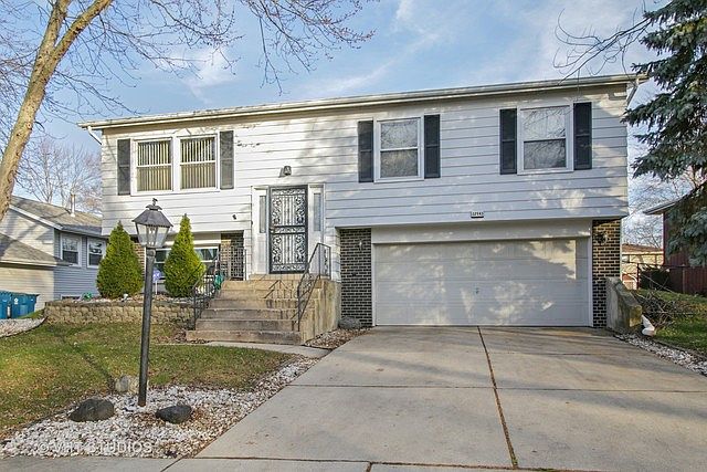 1st image of 22943 Valley Dr