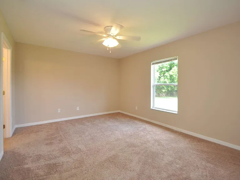 37 Louisburg Ln — Photo 18