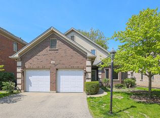 16 Ridge Rd, Highland Park, IL 60035