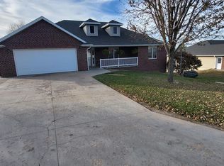 635 Scout Ridge Cir, Adams, NE 68301