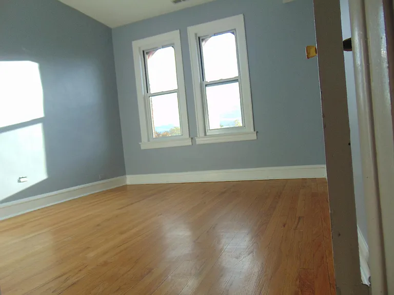 4450 S Homan Ave #3 — Photo 9