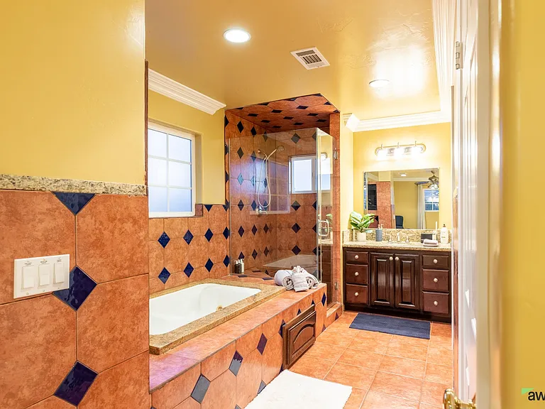36615 E Benton Rd — Photo 39