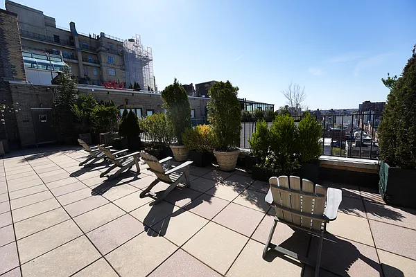 Rented by REAL New York | media 36