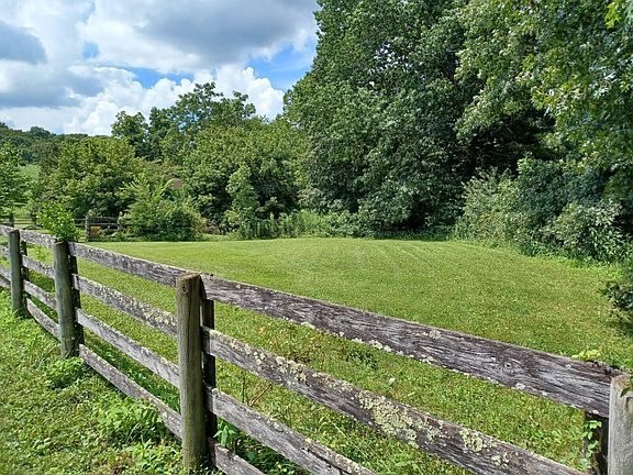 5th image of 1537 Lock Rd #B