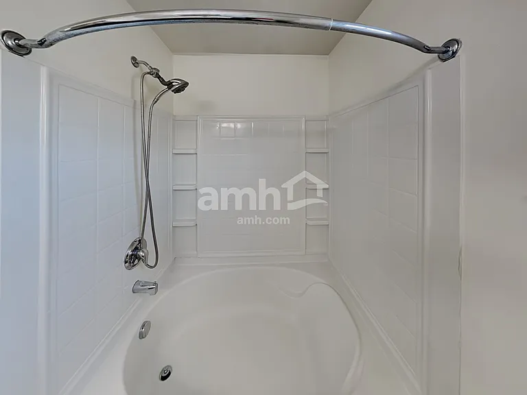 661 Wolfeboro Ln — Photo 14