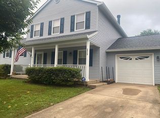 8939 Kamlea Dr, Manassas, VA 20110