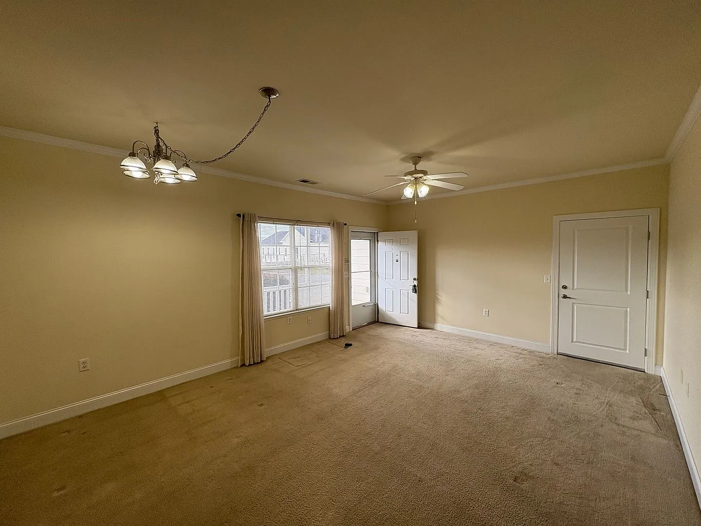 For Rent — Photo 2