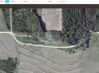 17758 98th Rd, Hoyt, KS 66440