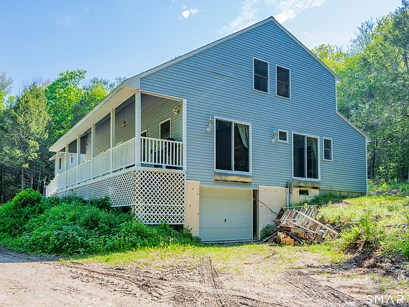 4th image of 315 West Hill Road