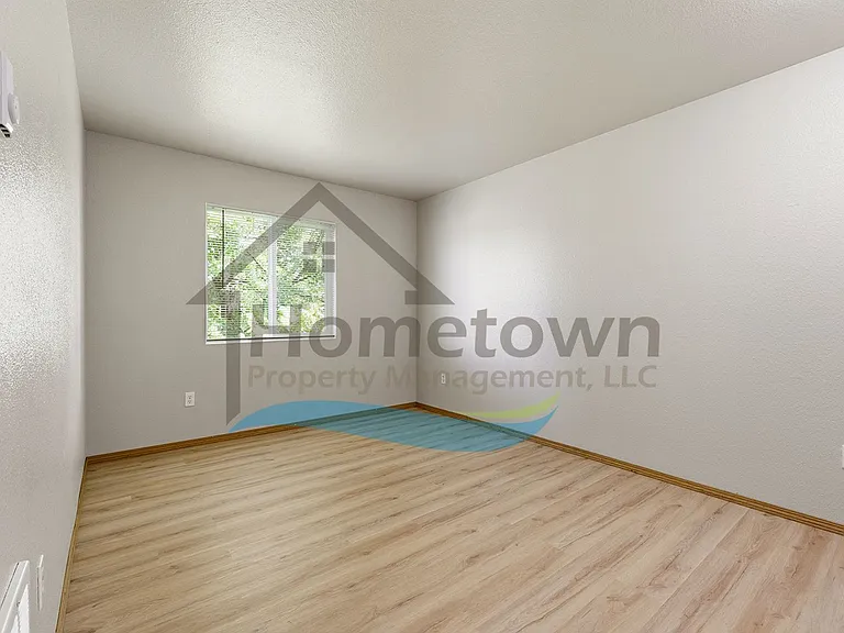 703 N Compton St — Photo 46