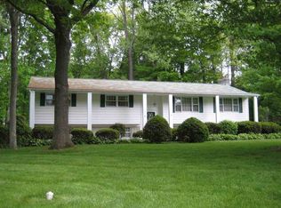 22 Meadow Valley Dr, Clifton Park, NY 12065