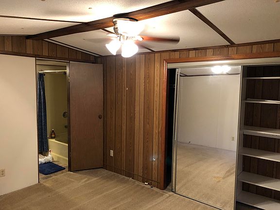 2nd image of 213 Pine St