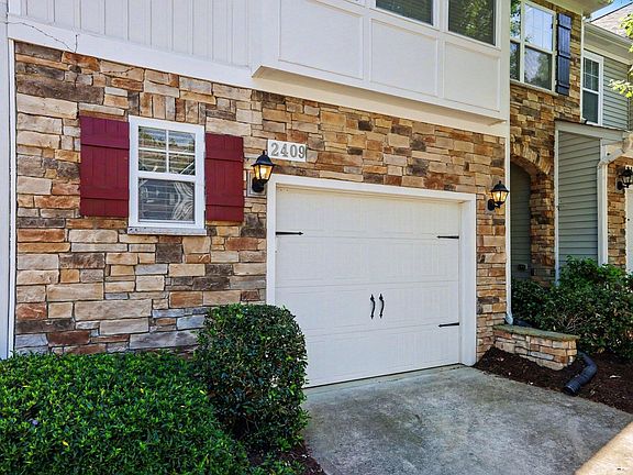 4th image of 2409 Memory Ridge Dr