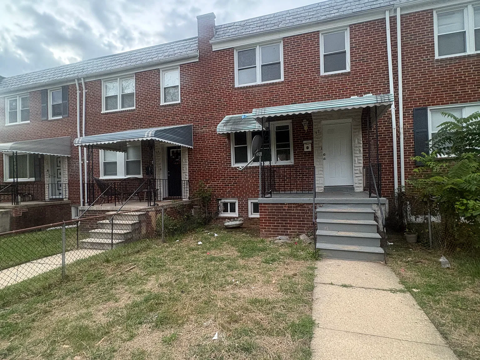 3 bed, 1.5 bath, $2,000 — Photo 1