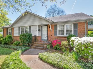 2016 Wedgedale Dr, Charlotte, NC 28210