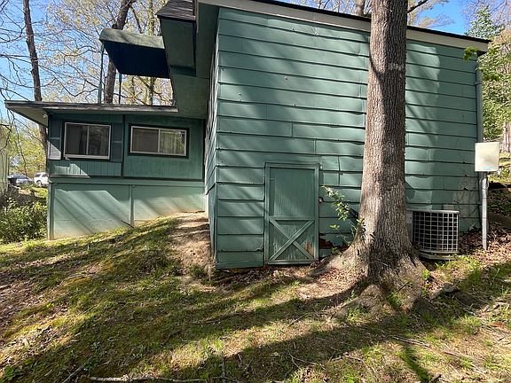 5th image of 7558 Hackberry Dr