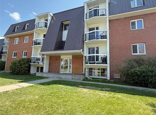 47 Centennial St #12, Regina, SK S4S6P8