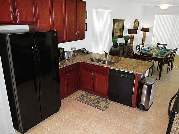 5th image of 901 Emerald Green Ct